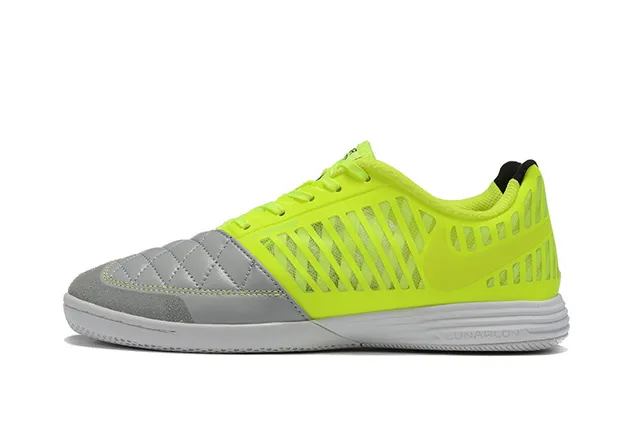 Nike Chaussures de soccer indoor jaune gris low-top matelassées à l'orteil 7