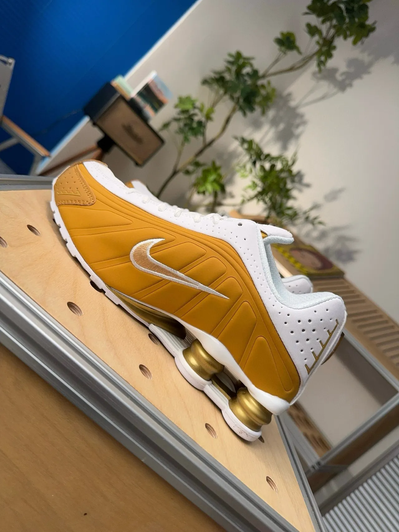 Nike Yellow White Shox Column Cushioning Perforated Heel Counter Lifestyle Sneakers 4
