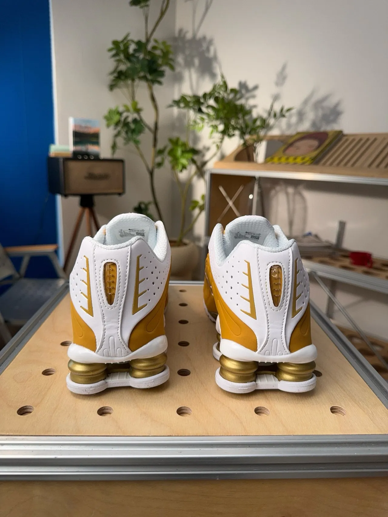 Nike Yellow White Shox Column Cushioning Perforated Heel Counter Lifestyle Sneakers 6