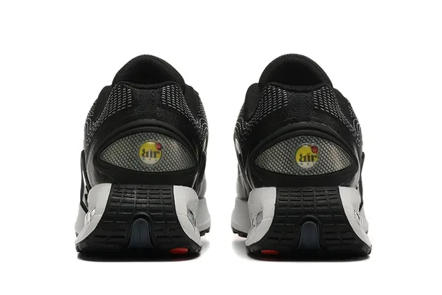 Nike Zoom 2K Black White Lifestyle Sneakers 3