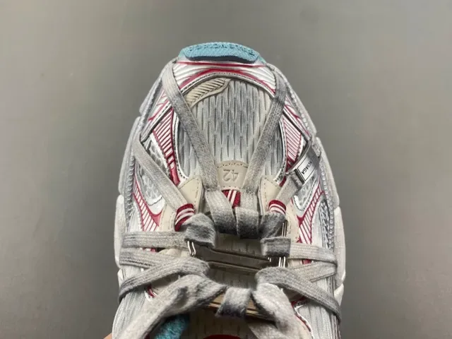Nike Zoom 2K Argent Rouge Matériaux Synthétiques Stratifiés Cage Sculptée Ondulante Sémelle Intermédiaire Sneakers Épaisses 5