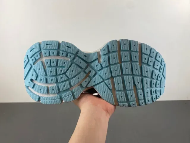 Nike Zoom 2K Argent Rouge Matériaux Synthétiques Stratifiés Cage Sculptée Ondulante Sémelle Intermédiaire Sneakers Épaisses 9