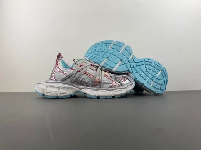 Nike Zoom 2K Argent Rouge Matériaux Synthétiques Stratifiés Cage Sculptée Ondulante Sémelle Intermédiaire Sneakers Épaisses 12