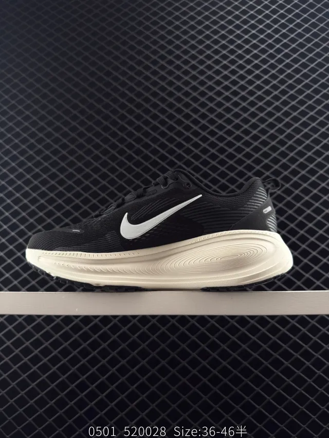 Nike ZoomX Negro Beige Parte superior de tejido ingenierizado Espuma gruesa Suela media Zapatos de running 7