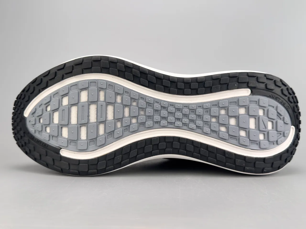 Nike ZoomX Invincible Run Running Shoes 6