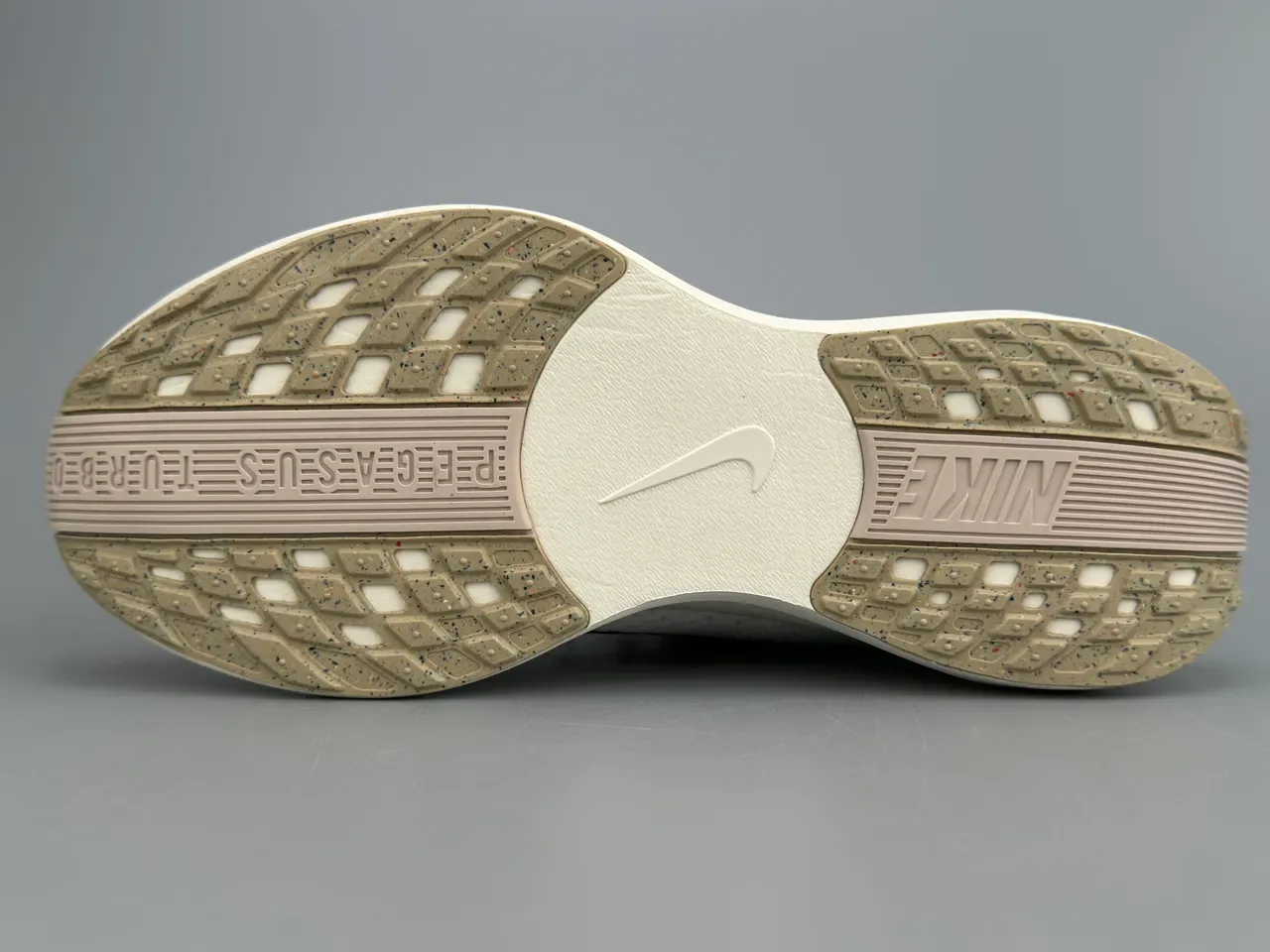 Nike ZoomX Blanc Noir Haut en Tricot Ingénierie Semelle intermédiaire en mousse de longueur complète Chaussures de running 6