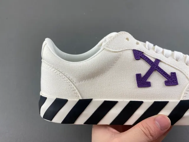 Off-White Black Canvas Upper Diagonal Striped Midsole Lifestyle Sneakers 3