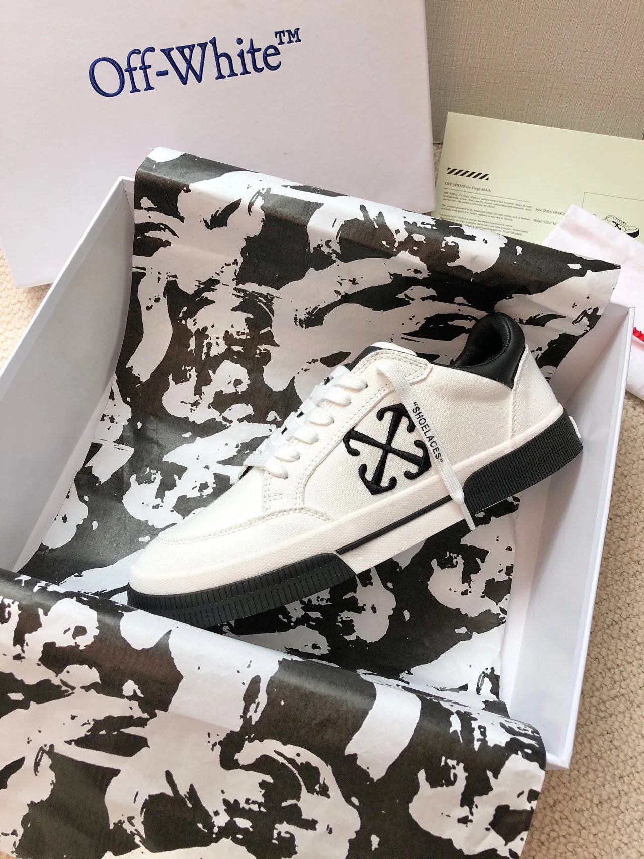 Off-White Preto Superior de Lona Branding Industrial Lifestyle Sneakers 4