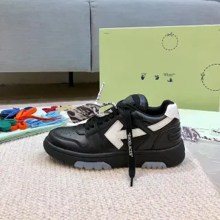 Off-White কালো চামড়ার উপরের অংশ তীর লোগো লাইফস্টাইল স্নিকার