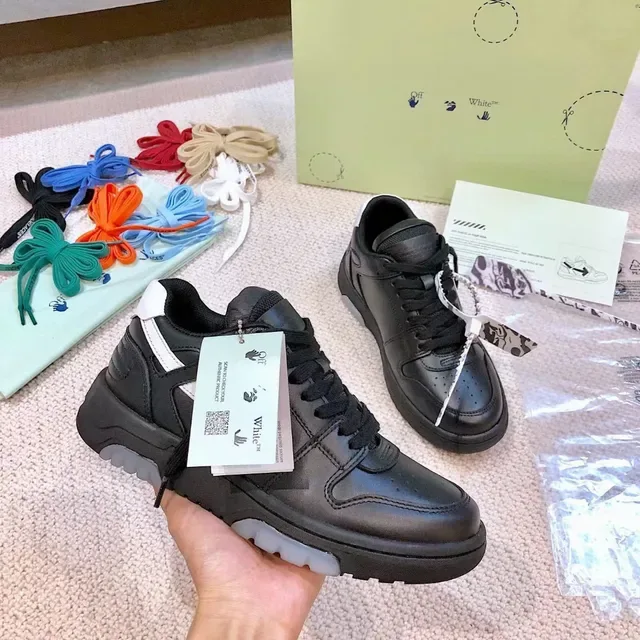 Off-White Chaussures lifestyle en cuir noir avec logo fléché sur la partie supérieure 7