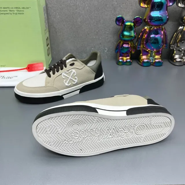 Off-White Sneaker Lifestyle Beige Noir Low-Top Matériau mixte Supérieur Sneakers Lifestyle 8