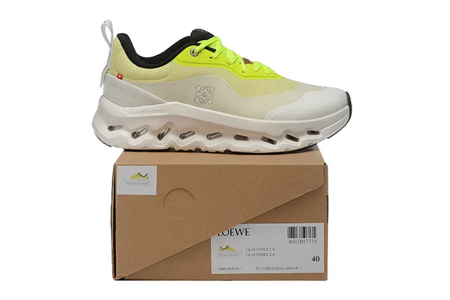 On Beige Yellow Cloudtec Midsole Hexagonal Pod Sole Running Shoes 2