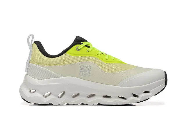 On Beige Yellow Cloudtec Midsole Hexagonal Pod Sole Running Shoes 4