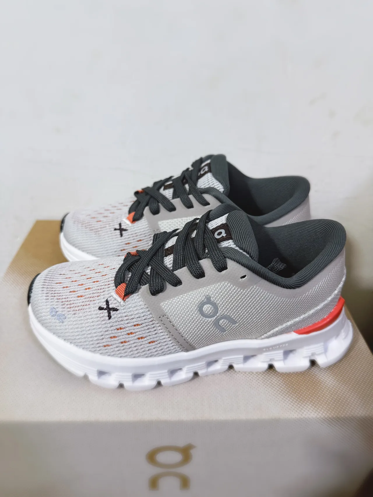 On Black Engineered Mesh Upper Segmented CloudTec Midsole Lifestyle Sneakers 3