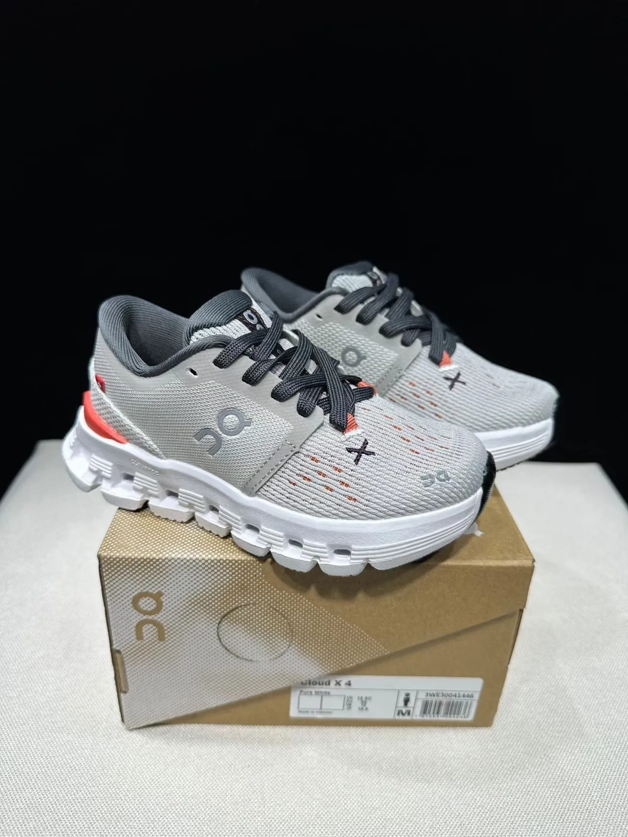 On Black Engineered Mesh Upper Segmented CloudTec Midsole Lifestyle Sneakers 17