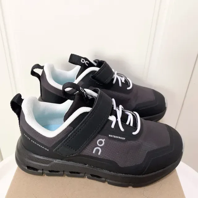 On Gris Noir Fermeture Double Étanche Sneakers Lifestyle 3