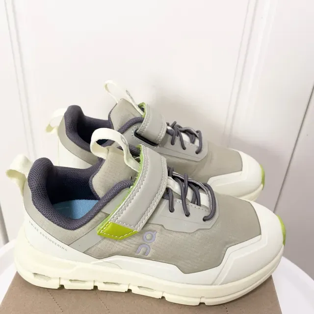 On Gris Noir Fermeture Double Étanche Sneakers Lifestyle 4