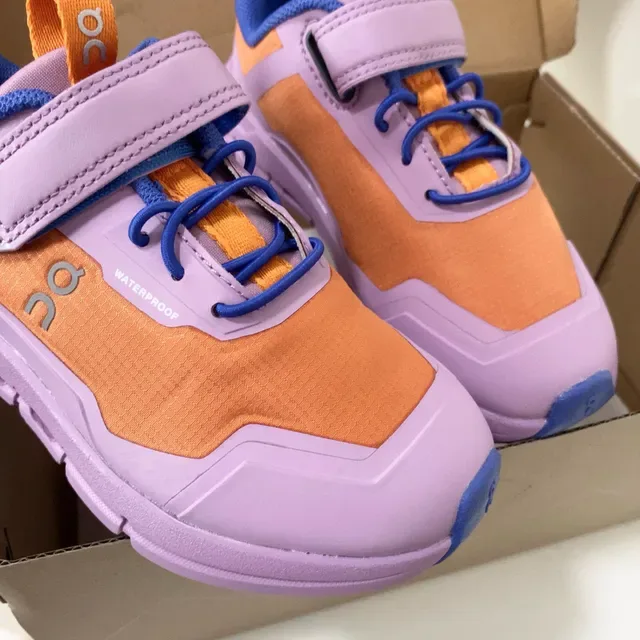 On Gris Noir Fermeture Double Étanche Sneakers Lifestyle 12