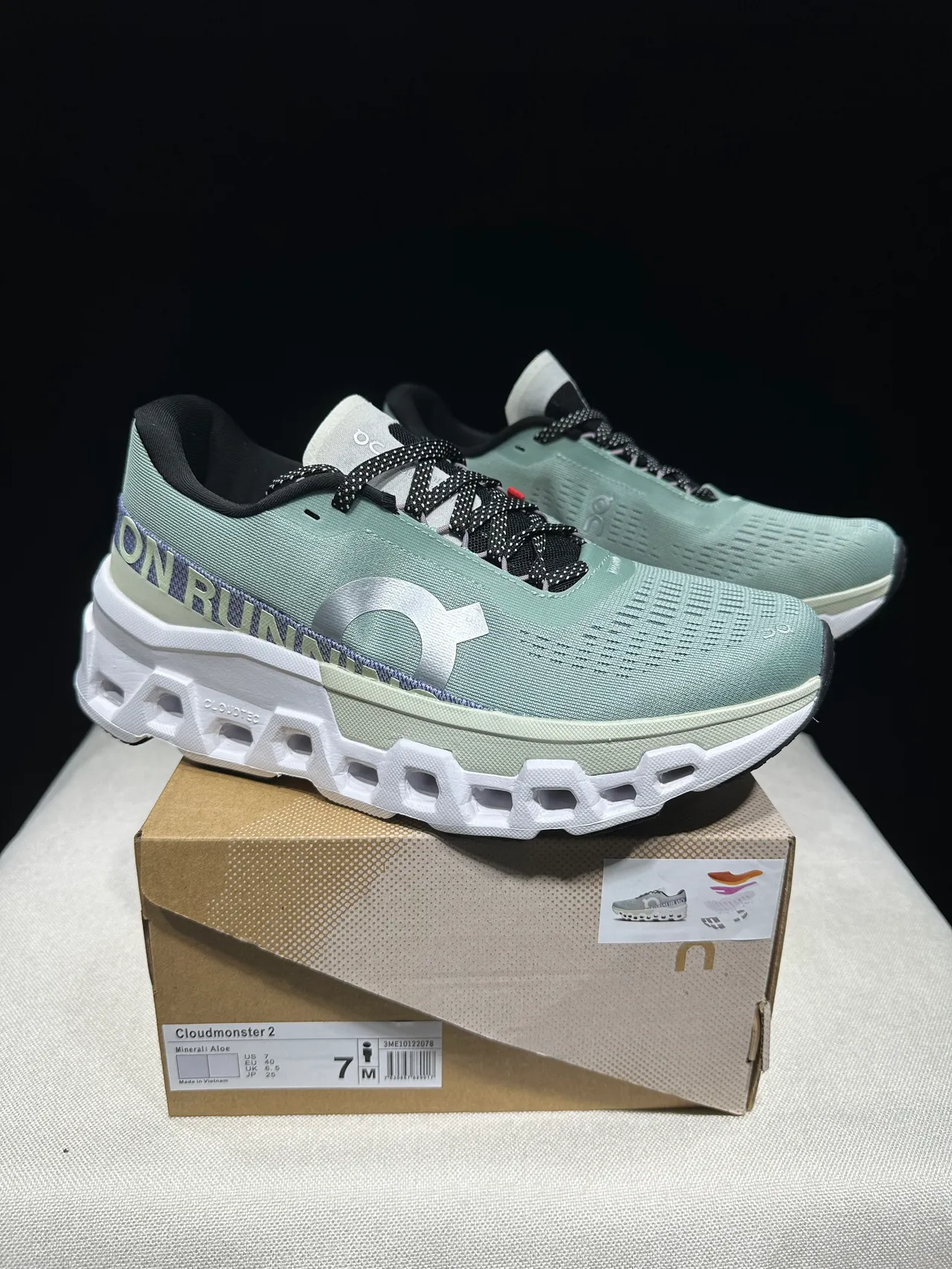 On Verde Púrpura Malla Ingenierizada Superior Hueca Hexagonal CloudTec Pods Zapatillas de correr 8