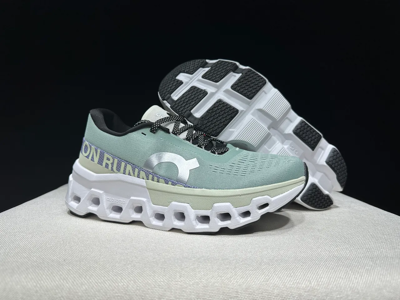 On Verde Púrpura Malla Ingenierizada Superior Hueca Hexagonal CloudTec Pods Zapatillas de correr 9