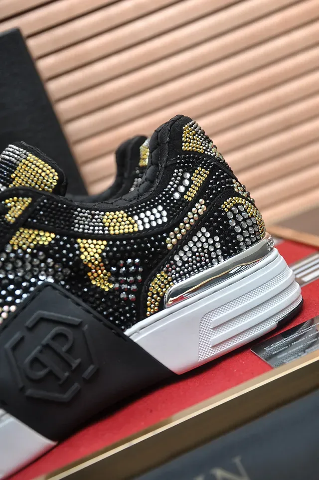 Philipp Plein حذاء رياضي أسلوب حياة أسود ذهبي مزين بكريستالات نقشة الثعبان 2