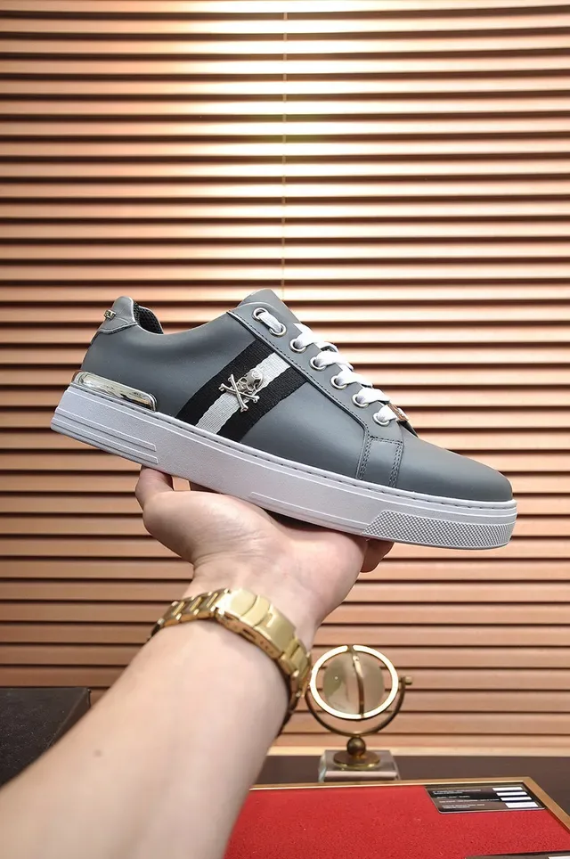 Philipp Plein Sneakers Lifestyle Gris Blanc Cuir Supérieur Étiquette de Talon Métallique 7