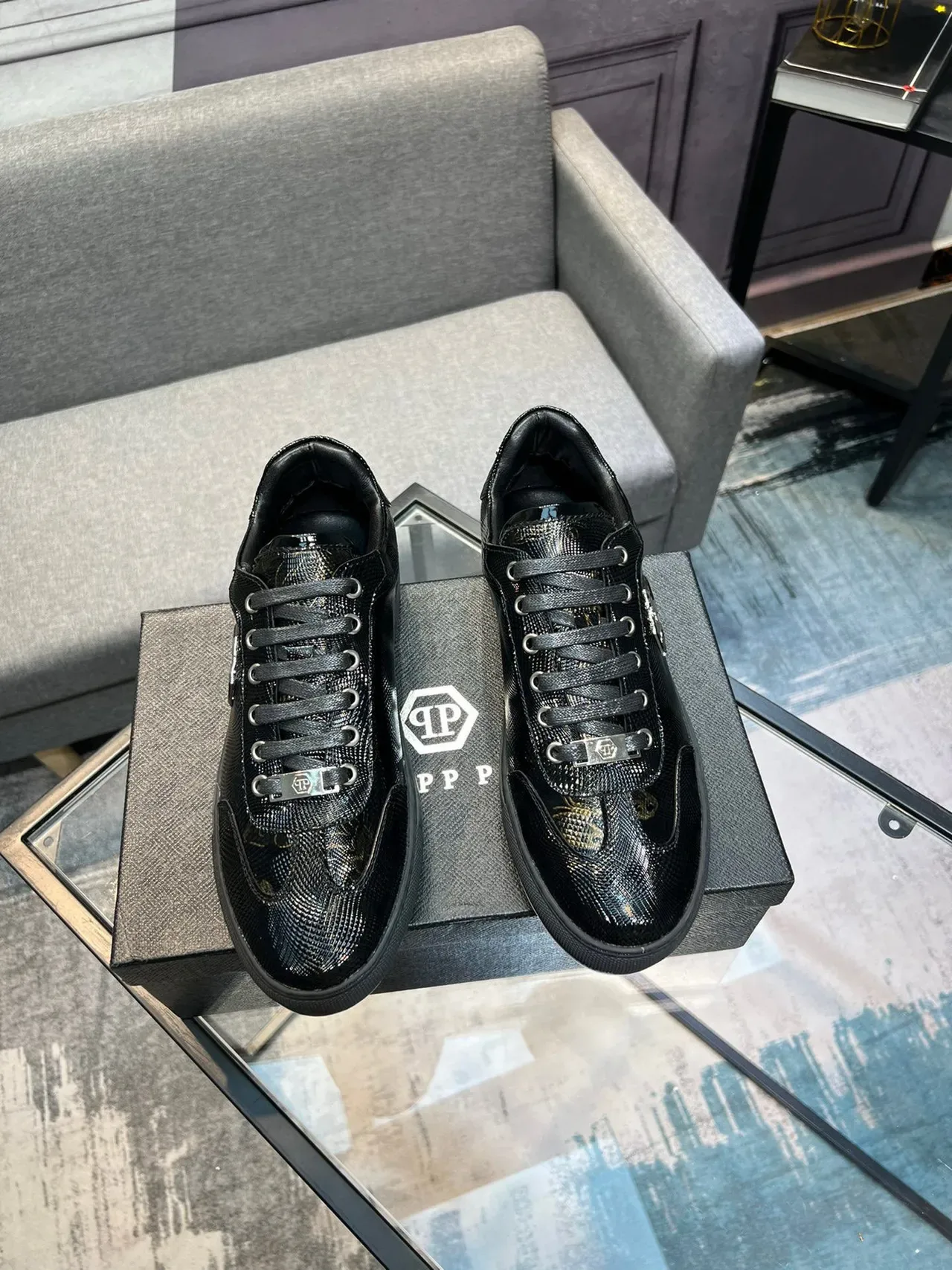 Philipp Plein Sneaker Lifestyle Noir Or Effet Texturisé Peau de Serpent Partie Supérieure Broderie Florale Sneaker Lifestyle 5