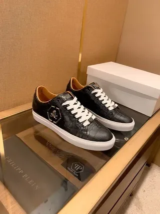 Philipp Plein Skull Low Baskets en cuir noir matelassé style de vie 2