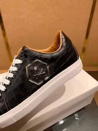 Philipp Plein Skull Low Baskets en cuir noir matelassé style de vie 6