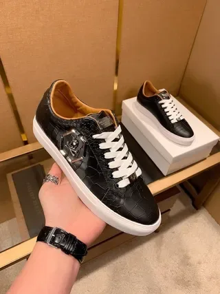 Philipp Plein Skull Low Baskets en cuir noir matelassé style de vie 8