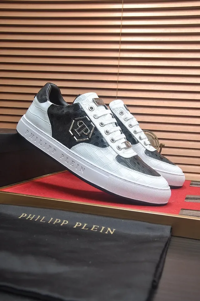 Philipp Plein White and Black Leather Lifestyle Sneakers 2
