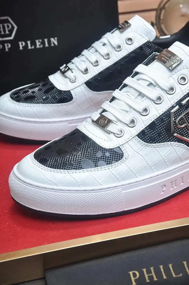Philipp Plein White and Black Leather Lifestyle Sneakers 8