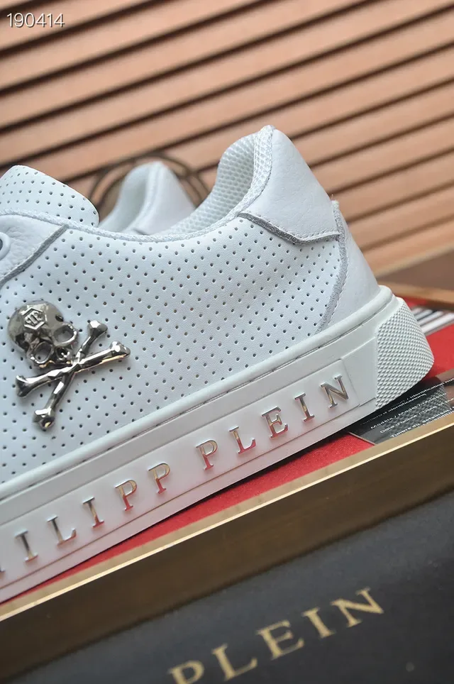 Philipp Plein Branco Prata Couro Perfurado Superior Emblema de Crânio e Ossos Cruzados Tênis Lifestyle 4