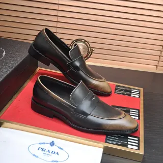 Prada أسود بني Penny Strap Two-Tone جلد Loafer