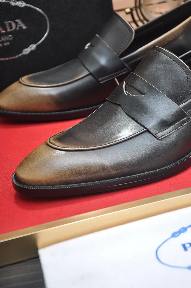 Prada Black Brown Penny Strap Two-Tone Leather Loafer 8