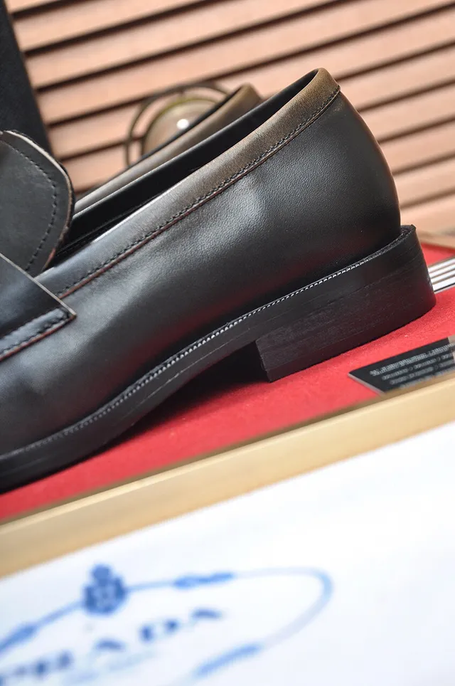 Prada Black Brown Penny Strap Two-Tone Leather Loafer 9
