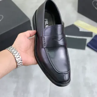 Prada Mocassim Noir Cuir Lisse Bride Penny