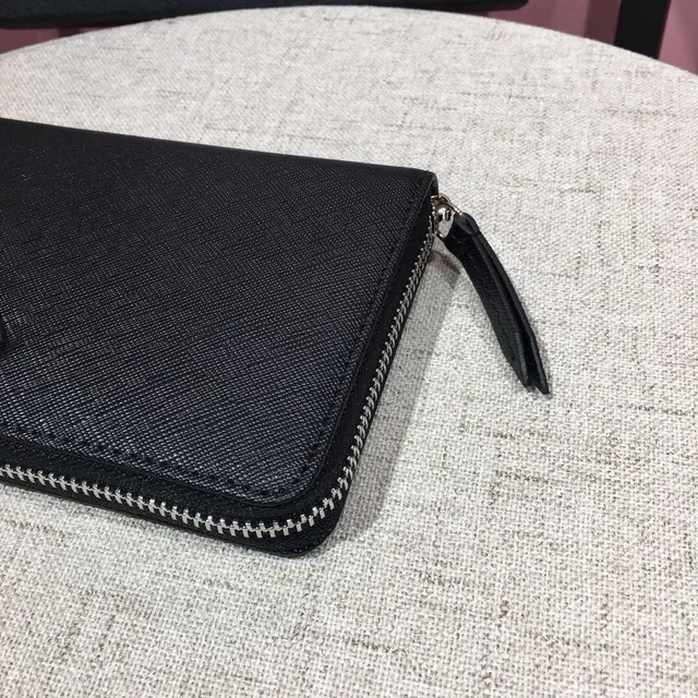 Portefeuille long Prada noir argent cuir Saffiano texture fermeture à glissière 6
