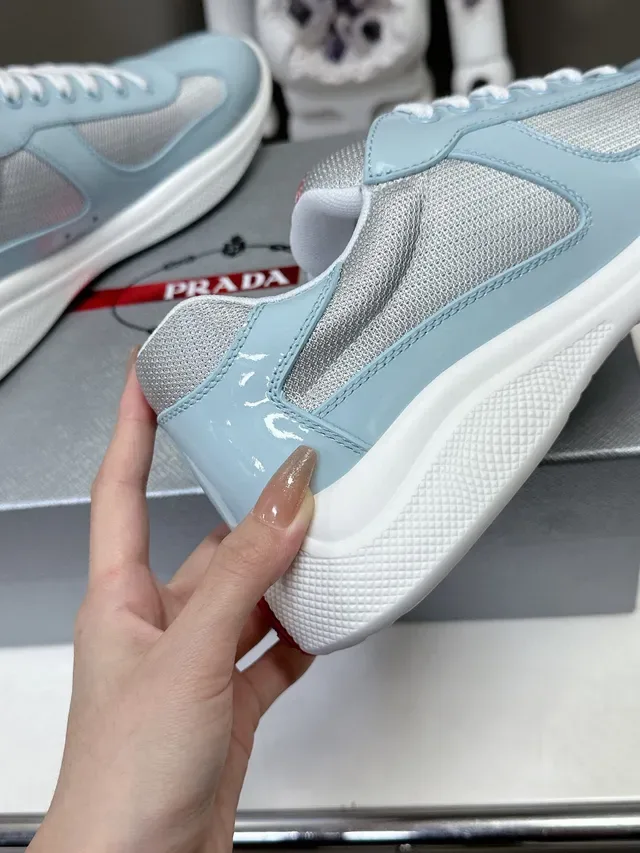 Prada Cloudbust أحذية رياضية أسلوب حياة أزرق أبيض جلد لامع شبكية جانبية 8