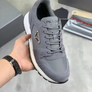 Prada Cloudbust Chaussures Lifestyle Gris Suède et Textile
