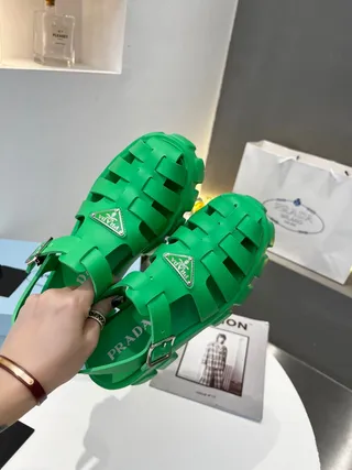Prada Cloudbust সবুজ রূপালী মোটা প্ল্যাটফর্ম T-strap গ্ল্যাডিয়েটর স্যান্ডেল 2