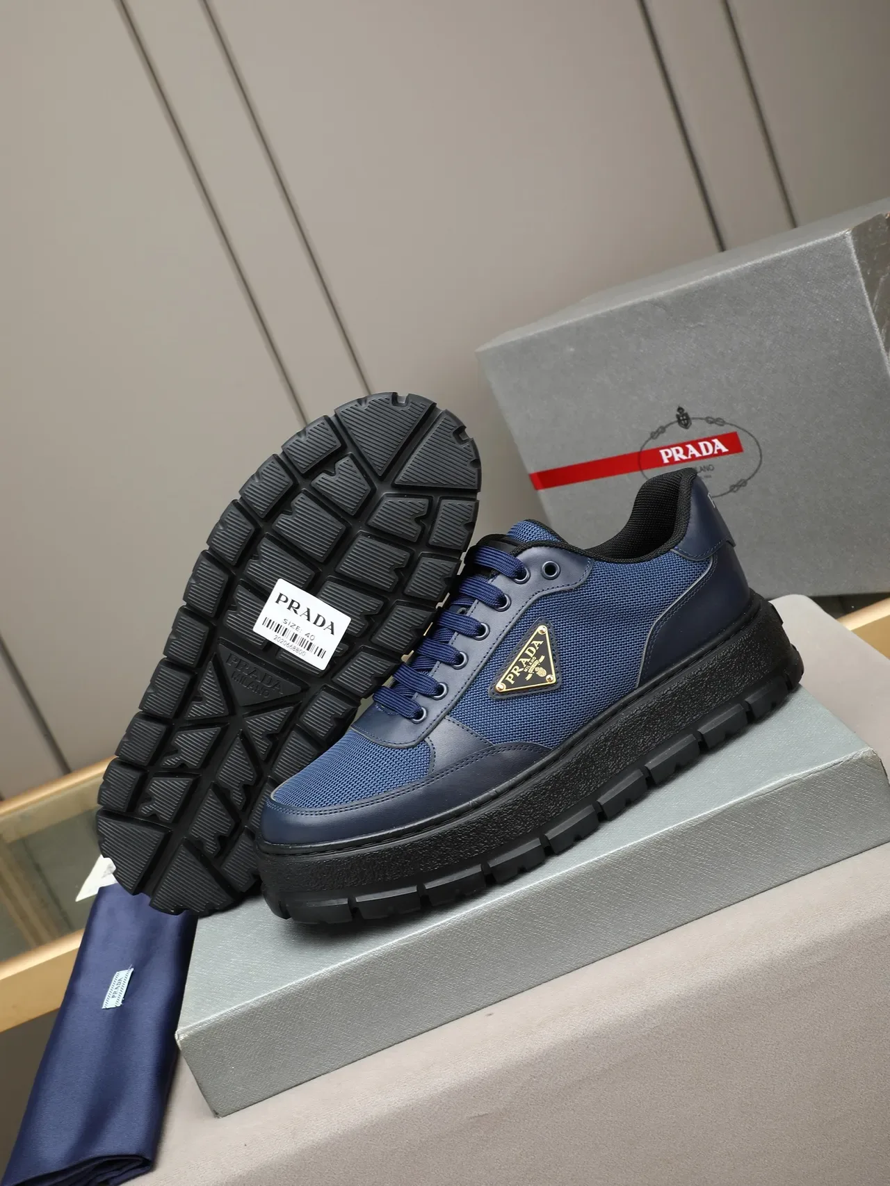 Prada Cloudbust Navy Black Mesh And Leather Upper Triangular Logo Plaque Chunky Sneakers 4
