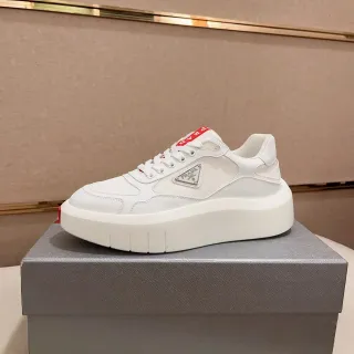 Prada Cloudbust أبيض أحمر كعب سميك منصة الجزء العلوي من المواد المختلطة أحذية رياضية للأسلوب الحياتي