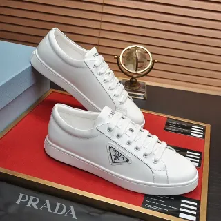 Prada Cloudbust সাদা চকচকে চামড়ার কম উঁচু লাইফস্টাইল স্নিকার