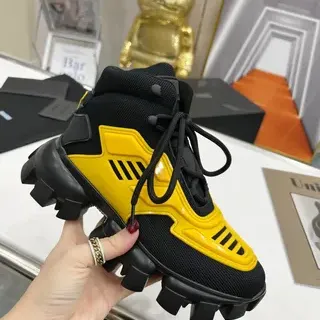 Prada Cloudbust أصفر وأسود حذاء رياضي سميك
