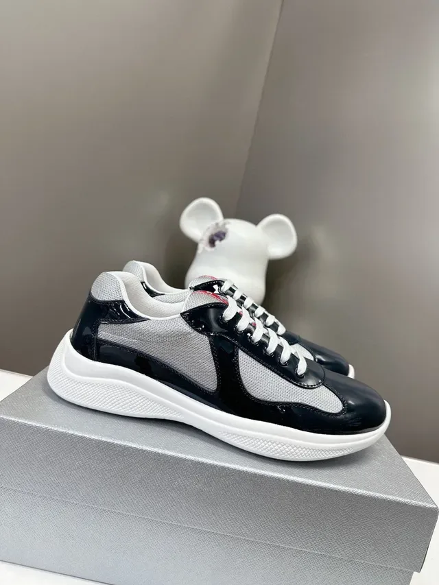 Prada Tênis Lifestyle Marinho Prateado Couro Patent Brilhante Bico Painéis Malha Laterais 2