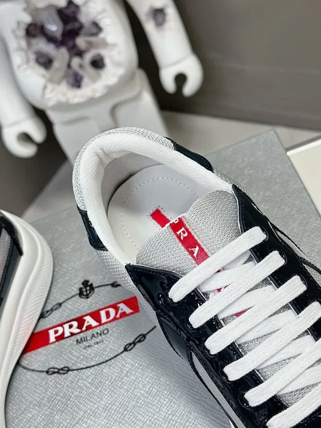 Prada Tênis Lifestyle Marinho Prateado Couro Patent Brilhante Bico Painéis Malha Laterais 6