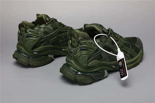 Puma baskets chunky avec superpositions synthétiques en silhouette vert armée et argent 3