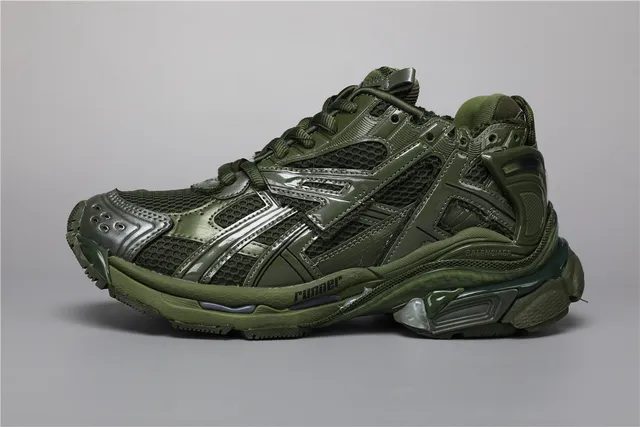 Puma baskets chunky avec superpositions synthétiques en silhouette vert armée et argent 9