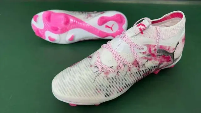 Puma FUTURE 8 ULTIMATE blanc rose col de chaussette sol ferme chaussures de football 9